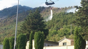 Foto incendio Monte Cucco