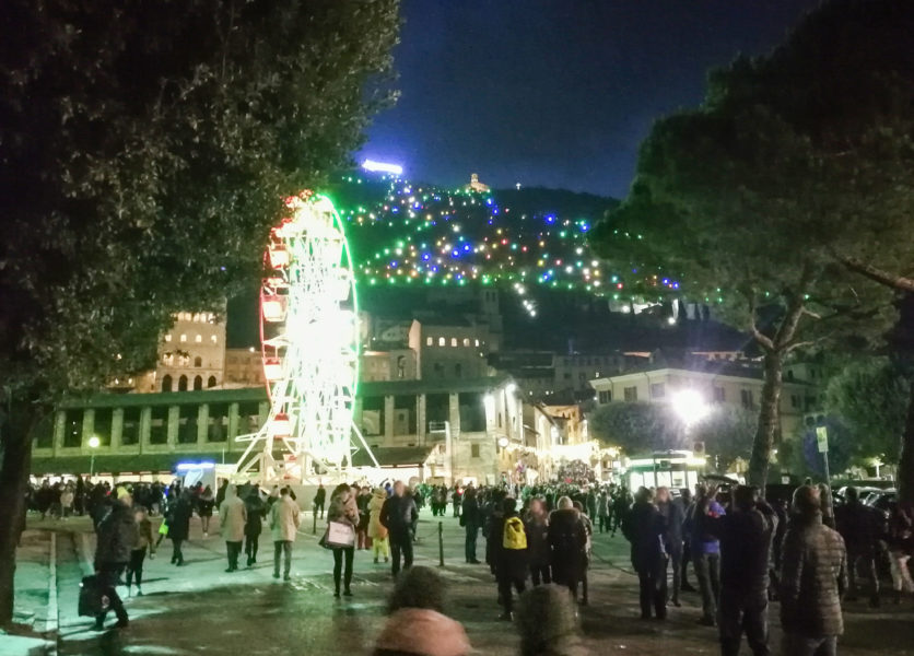 Albero Di Natale Gubbio Umbria.Consulta Del Turismo L Albero Di Natale Di Gubbio E Il Simbolo E L Immagine Dell Umbria Nel Mondo