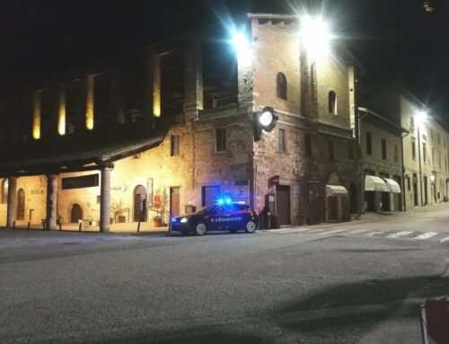 Nella notte lite tra ragazzi in centro a Gubbio con l’intervento dei Carabinieri: feriti lievi in Ospedale
